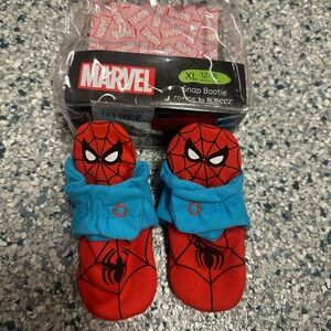 Marvel Spider Man Robeez snap on soft sole booties 12-18 months